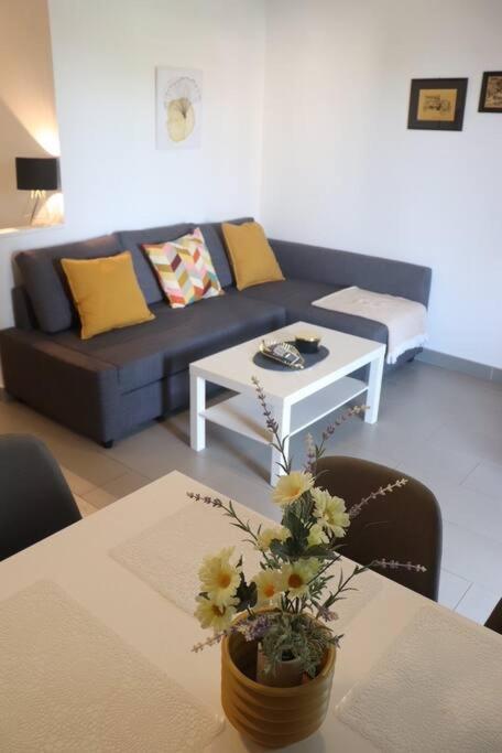 Apartment Nia&Nika Caska, Novalja With Sea View And Terrace Bagian luar foto